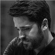 Catedrático por oposición Conservatorio Superior y concertista ofrece clases de piano, repertorio instrumental y repertorio vocal a todos los niveles