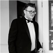 Chemistry tutor offering lessons covering Organic, Inorganic, Analytical and more specialities.