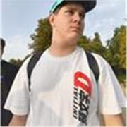 Trabajador, preparo ejercicios y exámenes, y  disponible para preguntas 24/7