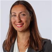 Plurilaureata impartisce lezioni per le scuole medie e il biennio delle superiori