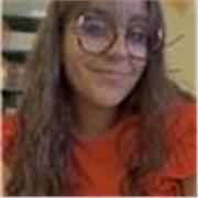 profesora de primaria, apta para niños de 3 a 6 años. 