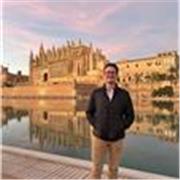 Estudiante de último curso del grado de Biología en la UIB, con vocación por la enseñanza.