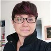 Assistente universitaria/accademica Impartisce lezioni di Inglese e discipline umanistiche studenti Medie e Superiori