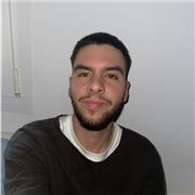 Imparto clases tanto de Matemáticas como de física, a nivel de la ESO-BACH. Soy estudiante de tercero de Ing. Informática