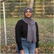 Experienced English Tutor Helping Students Improve Fluency and Confidence 