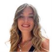 Maestra y máster en psicopedagogía con experiencia en refuerzo educativo. 