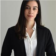 Profesional en Química Farmacéutica dicta clases de manera didáctica