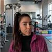 Profesor de Eduación Física e Instructora de Pilates Reformer y Yoga