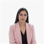 Profesora de español para edades entre 15 a 30 años de edad