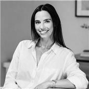 Qualified life coach helping students overcome stress, build confidence and achieve their goals through online coaching