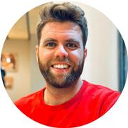 Senior Specialist en Marketing Digital con 6 años de experiencia en multinacionales. Clases prácticas y teóricas.