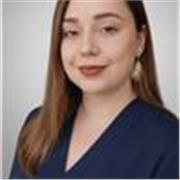 Educadora apaixonada pelo ensino de inglês; com mais de 15 anos de experiência em sala de aula e em aulas particulares