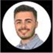 Laureato in economia si rende disponibile per lezioni di economia.Mi rendo disponibile anche per lezioni di informatica lavorando da 3 anni nel settore