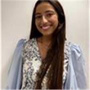 Profesora de inglés, francés, matemáticas y lengua que imparte clases a niños de primaria y secundaria