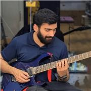 Experienced Guitar Teacher offers Electric & Acoustic Lessons in Berlin or Online