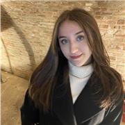 Studentessa liceale (liceo linguistico) offre lezioni di spagnolo