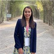 experienced english teacher offering online lessons for  children