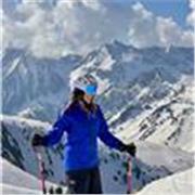 Profesora de esquí titulada que trabaja en invierno en Baqueira Beret