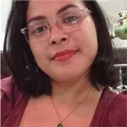 Cordial saludo: mi nombre es Daniela Rivera, soy diseñadora grafica, te ofrezco clases de illustrator y photoshop practico, empezaremos con nivel principiante y si deseas continuar podemos llegar al nivel avanzado