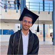 Je suis en première année de génie informatique,
avec expérience en programmation, disponible pour télétravail.