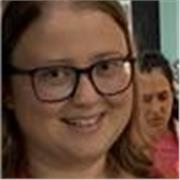 Laureanda in scienze naturali impartisce lezioni di biologia, chimica, matematica a ragazzi di scuole medie e superiori