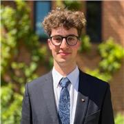 2nd year medical student offering online maths, biology and chemistry lessons for GCSE and A level students. I also offer medical admissions and UCAT preparation