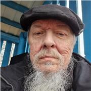 Native Russian tutor offering private lessons for Estonian and English adult online