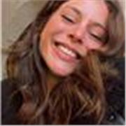 Mi chiamo Jessica, ho 27 anni e mi sono diplomata al liceo linguistico, mi piace aiutare le persone in quanto sono molto empatica.