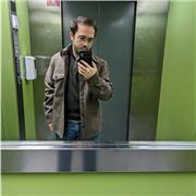 Ingeniero robótico con capacidad de enseñar física en todos los niveles para secundaria y bachillerato