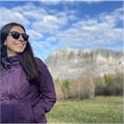 Profesora de Primaria apta para todos los niveles, así como niveles altos de inglés y euskera para personas adultas. 