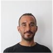 Soy profesor de matemáticas con experiencia en la enseñanza a alumnos de todas las edades, desde primaria hasta universitario