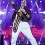 Saxofonista con 15 años de experiencia y más de 10 discos grabados, da clases de saxo moderno y funcional
