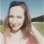 I am a native English speaker. I can help students improve their vocabulary, grammar and exam prep