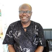 Je suis passionné de littérature francophone. J'ai le doctorat linguistique française.