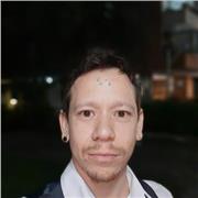 Profesor en educacion fisoca, master en salud y algunos diplomados.