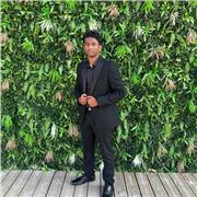 Enthusiastic teacher educating curious minds of all ages