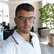 Profesor de matemáticas y física  para primaria, eso y bachillerato.
