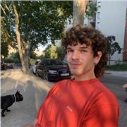 Classes de llenguatge musical, història de la música, harmonia, anàlisi, opos