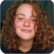 Studentessa universitaria propone lezioni e ripetizioni di programmazione in C++ e informatica.