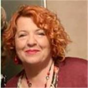 Experienced trainer teaches English at all levels
 based on the communicative approach