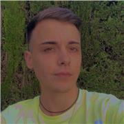 Maestro de Educación Primaria. Respetuoso y divertido dentro de lo permitido en lo que corresponde a la docencia. Apto para dar clases de inglés, con experiencia con alumnos de hasta ESO. Profesor NO nativo, madre australiana