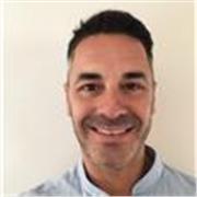 Hola! Maestro de Primaria con la especialidad de música y con el C1 de inglés, así que soy apto para poder dar clases tanto de áreas troncales, como de música e inglés