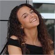 “Profesora de comunicación, oratoria y comunicación digital, titulada y con más de 3 años de experiencia, ofrece clases para niños