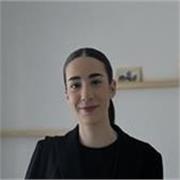 Professora de inglés imparte classes dinámicas de todos los niveles, dinámicas y divertidas