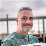 Italiano nativo, licenciado en ciencias económicas en Roma, ofrezco clases de italiano para adolescentes y adultos