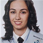 Graduada en Educación Primaria con mención en necesidades educativas especiales, ofrezco apoyo educativo en todas las materias de primaria a través de metodologías prácticas y enseñanza individualizada. Con 3 años de experiencia