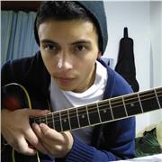 Profesor de guitarra con énfasis en teoría musical