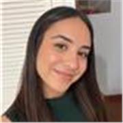 Profesora de inglés para alumnado de primaria, ESO y bachillerato.