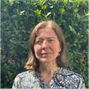Prof de français dans le secondaire pendant près de vingt-huit ans donne cours de français de la primaire jusqu'au lycée