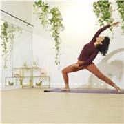 Insegnante certificata di Yoga Therapy e Naturopata